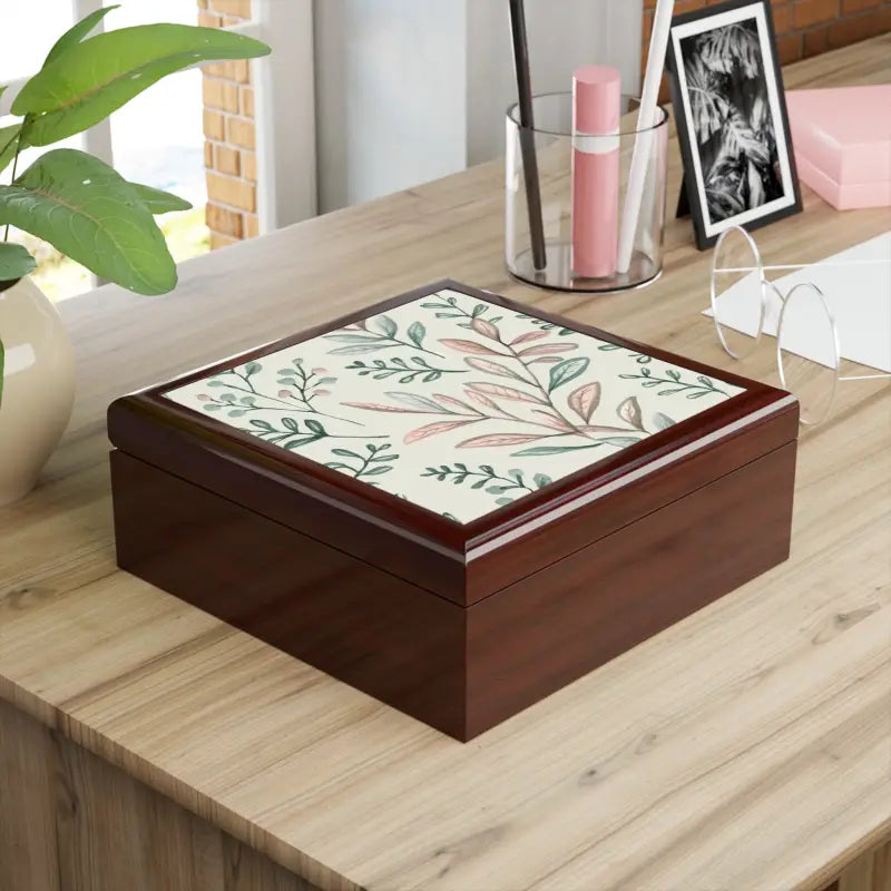 Elevate with the Lavish Leafy Glossy Jewelry Box - Keep Valuables Safe - Home Decor