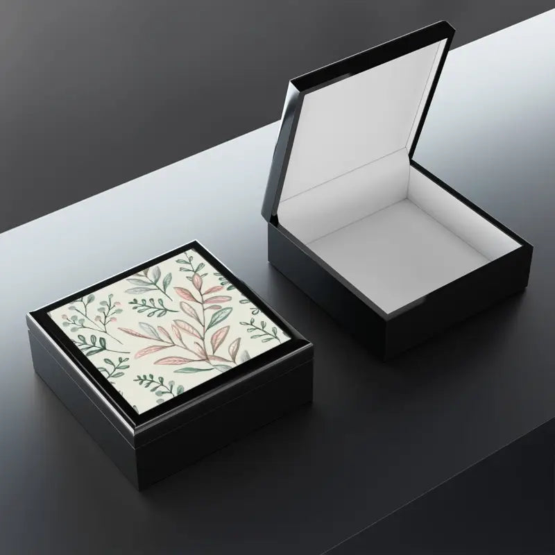 Elevate with the Lavish Leafy Glossy Jewelry Box - Keep Valuables Safe - Ebony Black / one Size Home Decor