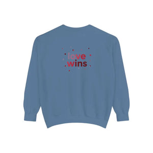 Sweatshirt - Love Wins - Cozy White Crewneck Pink Heart - Dipaliz