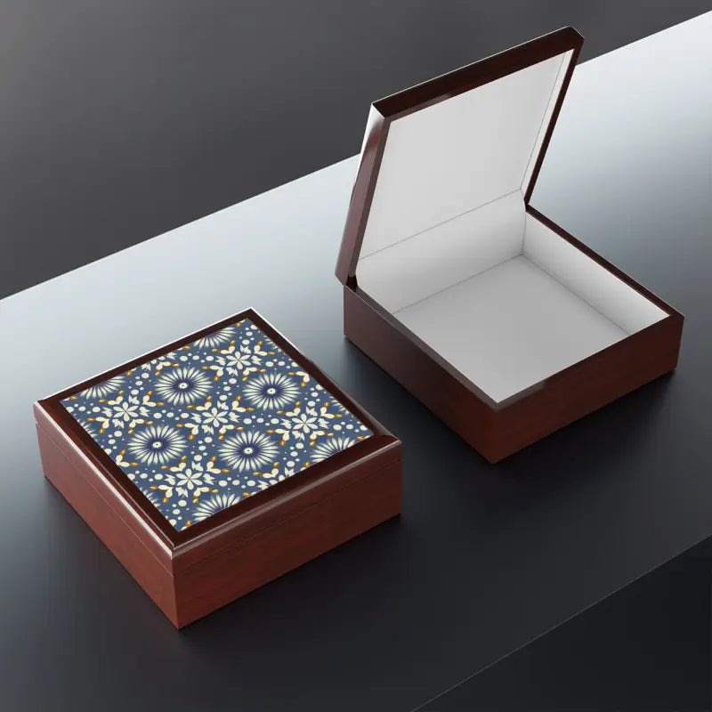 Luxurious Geometric Jewelry Box: Keep Valuables Safe in Style - Red Mahogany / one Size Box