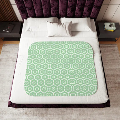 Chic Comfort: Pastel Green Sherpa Blanket with Abstract Flair - Home Decor