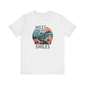 T-shirt - Smiles Unisex Jersey Short Sleeve Tee - Ultimate Comfort - Dipaliz Ash / s