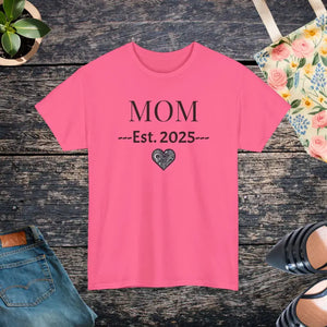 Deluxe T-shirt Mom Established 2025 Heavy Cotton Unisex Tee - Dipaliz - T-shirts