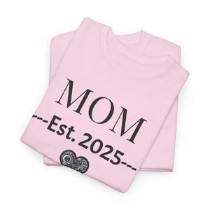 Deluxe T-shirt Mom Established 2025 Heavy Cotton Unisex Tee - Dipaliz - T-shirts
