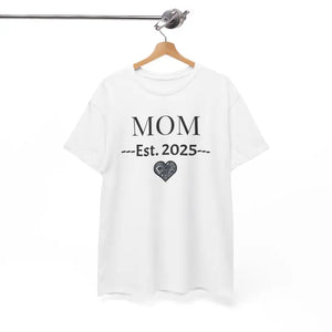 Deluxe T-shirt Mom Established 2025 Heavy Cotton Unisex Tee - Dipaliz - T-shirts