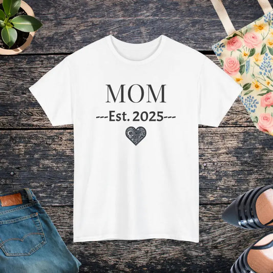 Mom Established 2025 Deluxe Tee - Trendy Unisex Fashion Staple - White / s T-shirt