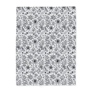 Floral Arctic Fleece Blanket - Elegant Monochrome Warmth - Dipaliz - Blankets