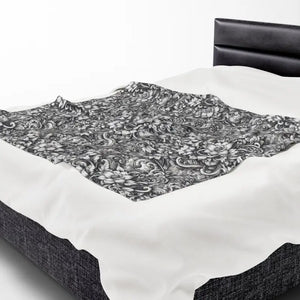 Velveteen Plush Blanket - Monochrome Floral Pattern - Dipaliz - Blankets