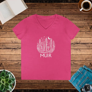 Eco-friendly Muir Forest V-neck Adventure Tee - Dipaliz - T-shirts