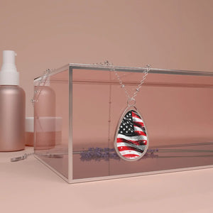 Bold American Flag Oval Necklace - Independence Day - Dipaliz - Necklaces