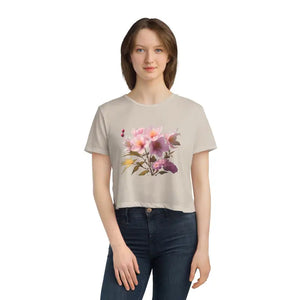 T-shirt - Pink Flowers Flowy Cropped Tee - Stylish Comfort - Dipaliz