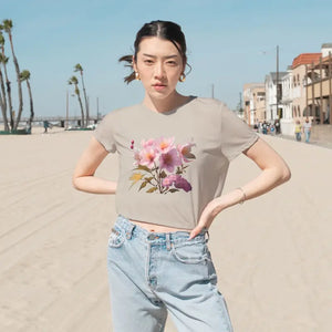 T-shirt - Pink Flowers Flowy Cropped Tee - Stylish Comfort - Dipaliz Heather Dust / s