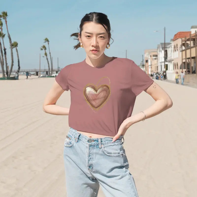 Chic Flowy Cropped Tee with Pink Heart & Gold Lining - T-shirt