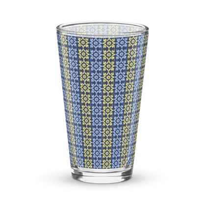 Elevate your Sipping with the Geometric Shaker Pint Glass - Tumblers