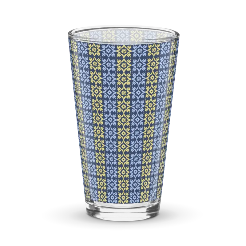 Elevate your Sipping with the Geometric Shaker Pint Glass - Tumblers