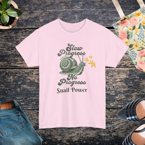 T-shirt - Unisex Deluxe Snail Tee Slow Progress no Shirt - Dipaliz Light Pink / s