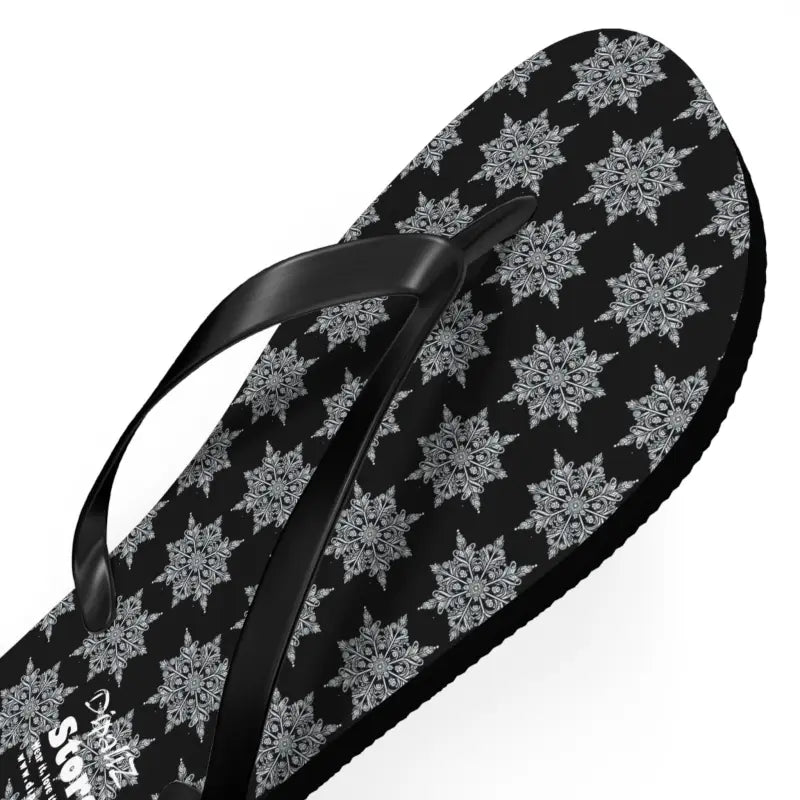 Catch the Summer Vibe with Snowflakes Flip Flops! - Slippers