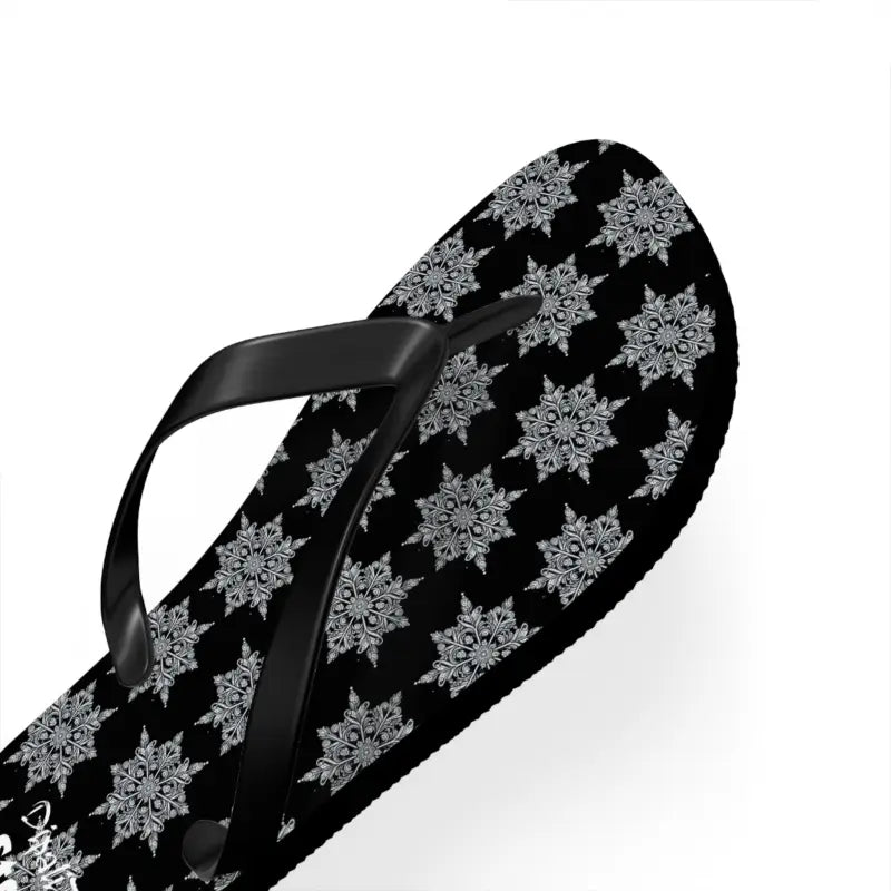 Catch the Summer Vibe with Snowflakes Flip Flops! - Slippers