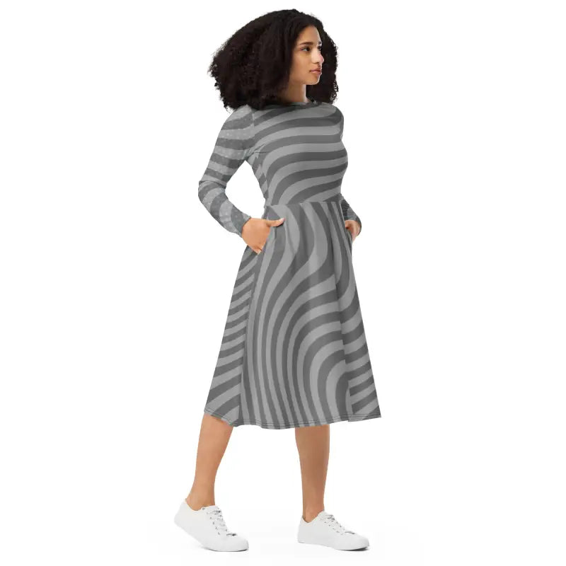 Captivate in Style: Wavy Grey Stripes Long Sleeve Midi Dress - Dresses