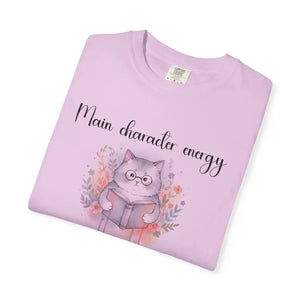Cozy Reading Cat Tee - Main Character Energy - Dipaliz - T-shirts - m