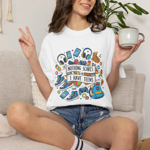 Relaxed Graphic Tee Nothing Scares i have Teens - Dipaliz - T-shirts