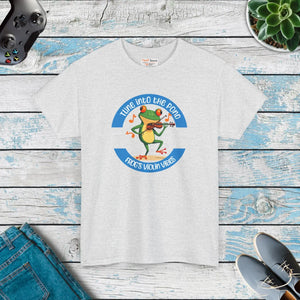 Whimsical Frog Violin Heavy Cotton Tee - Pond Vibes - Dipaliz - T-shirts