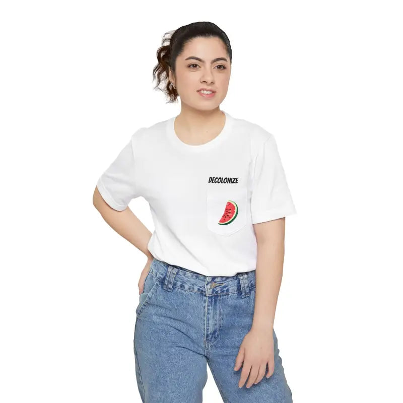 Unisex Pocket Tee: Ultimate Comfort Meets Sleek Style - T-shirt