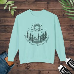 Lightweight Crewneck Sweatshirt for Nature Lovers - Dipaliz - Chalky Mint / s - Sweatshirts