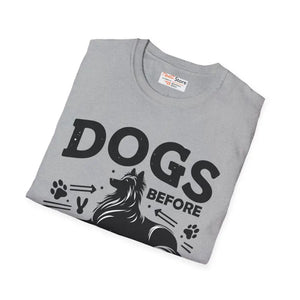 Unisex Softstyle T-shirt - Dogs Before Dudes Graphic - Dipaliz - T-shirts