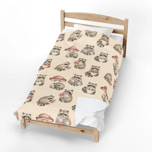 DipaliZ woodland throw for sofas, reading corners and natural-toned rooms