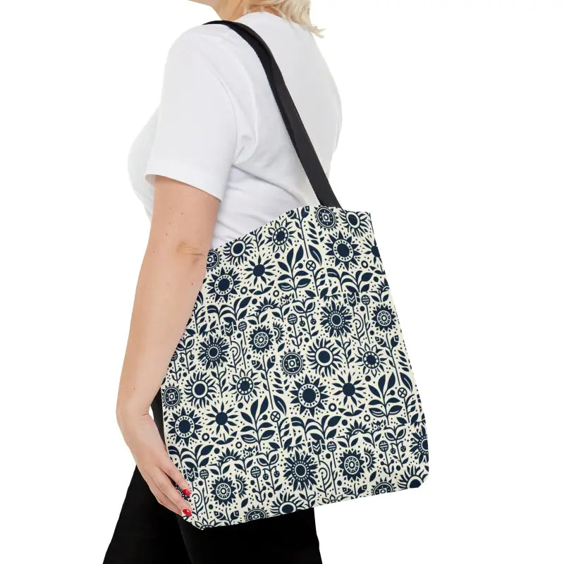 Chic Sunflower Tote: Stylish Practical and Ready for any Occasion - Medium Bags