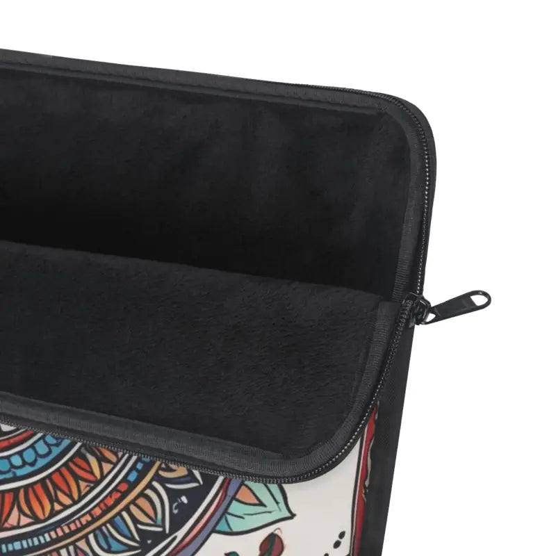 Vibrant Pattern Laptop Sleeve: Style Meets Protection - Sleeve