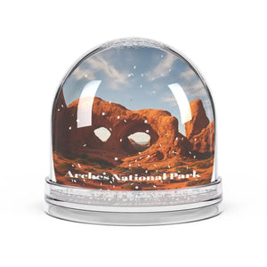 Wonderland Snow Globe - Arches National Park Cozy Winter Magic - Dipaliz - 3.5’’ × 3.4’’ - Globes
