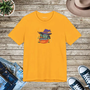 A Witch Cooking Witches Brew Halloween Unisex Jersey Short Sleeve Tee - Gold / s - T-shirt