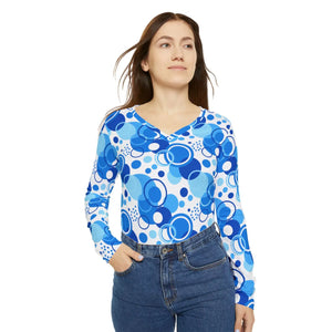 Women’s V-neck Long Sleeve Shirt, Blue Retro Bubble Allover Print - T-shirts - Xs