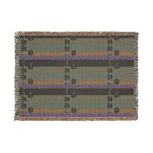 Matte textured woven surface of the DipaliZ striped throw blanket